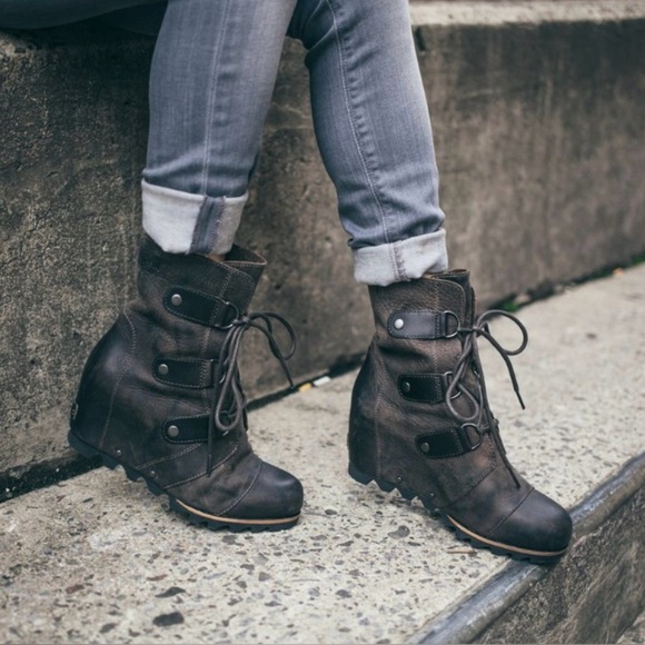 SOREL Joan Of Arctic Wedge Boot W’s 9 Leather Lug Sole NL1987-028 Dark Grey - Picture 1 of 15